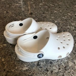 EUC White Toddler Crocs, 9